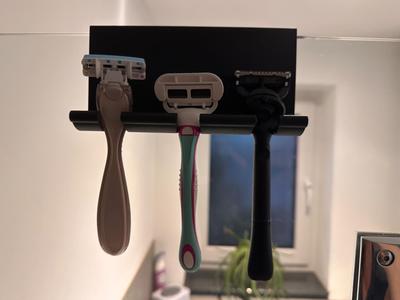 Easy 3 razor / shaver holder