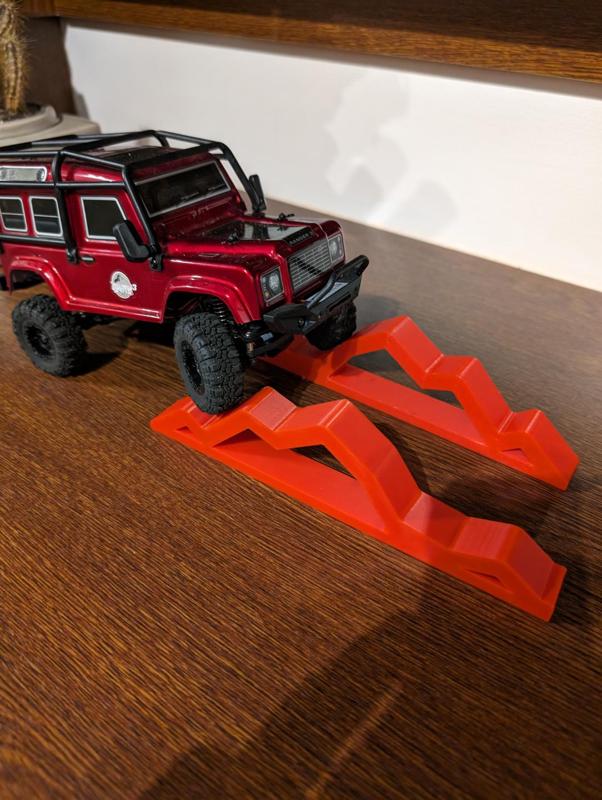 Rc crawler car ramp