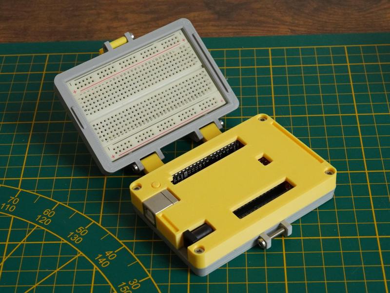 Arduino Uno Case w/ Breadboard Slot