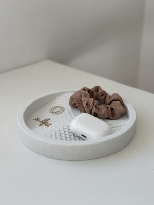 VOXEL  jewelry and keys tray