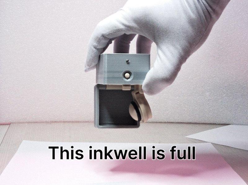Travel Inkwell — No Spill type