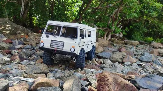 Crawler V303 4x4 (Volvo C303 Replica) - 1/10 RC Body