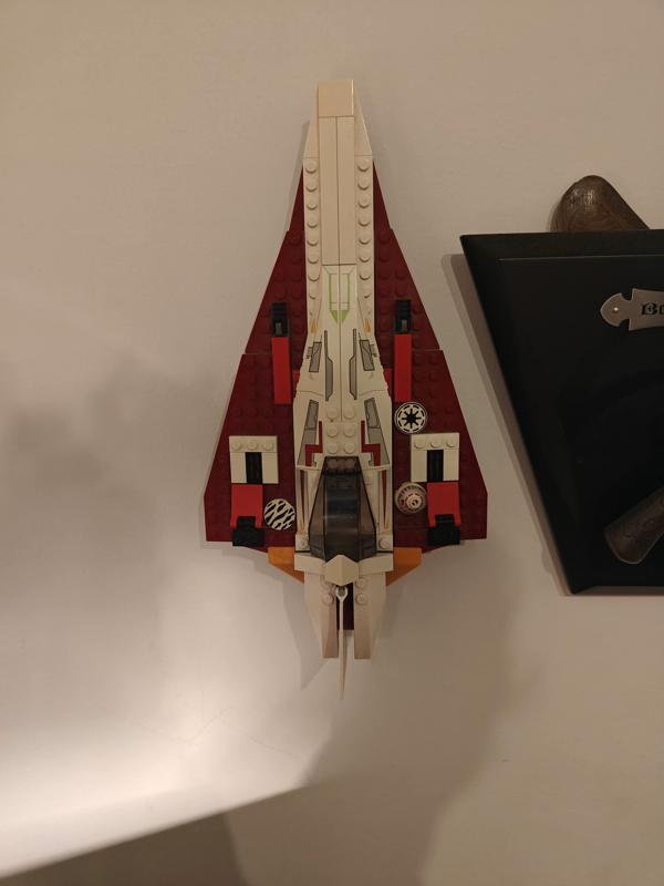 Wallmount for Lego Jedi starfighter (7143)
