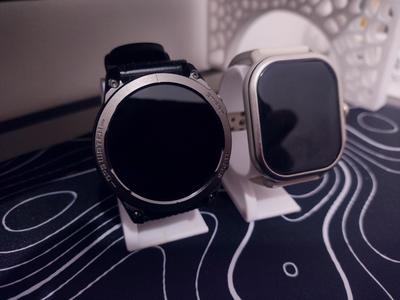 Elegant Watch Stand