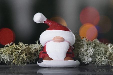 Cute minimalist Santa Claus figurine