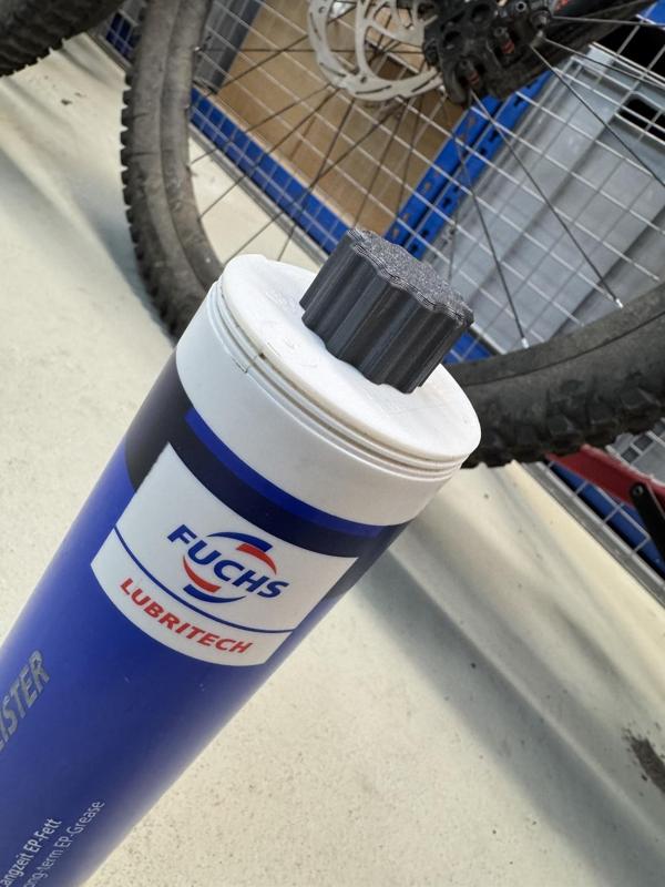 Grease Cartridge Cap System Reiner