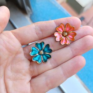 Rosehip Flower Earring. With and without stud.