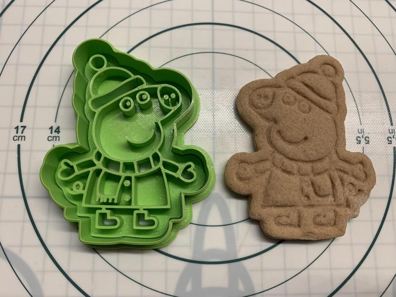 Peppa pig winter cookie cutter