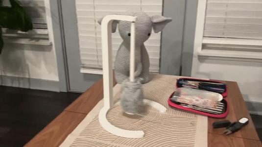 Magnetic Yarn Ball Hanger