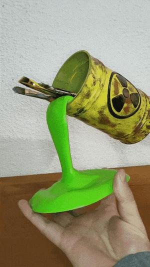 Radioactive barrel pencil holder