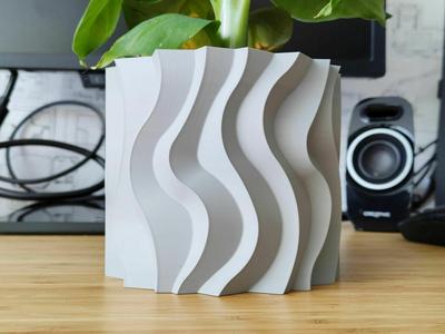 Distortion 2 Pot and Planter for your House Plants - Vase mode