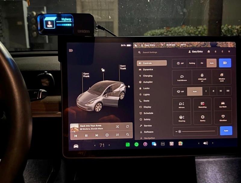 Uniden R7 Radar Detector Mount for Tesla Model Y and 3