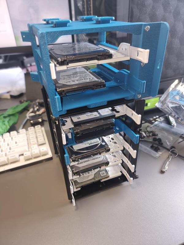 Define R5 additional disk dock