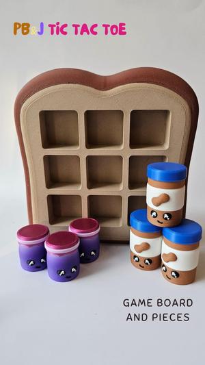 Tic Tac Toe PB&J Game + BONUS Keychains 