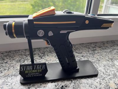 Star Trek Discovery Phaser and Stand