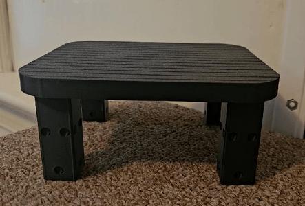 Shorty Stool - portable dangling feet prevention