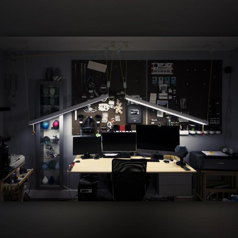 Albatross Light // Dynamic Desk Lighting System