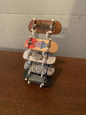 Fingerboard Stand