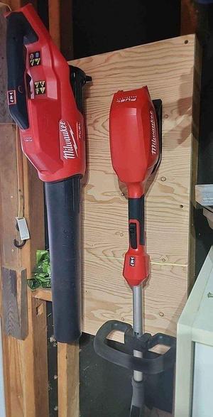 Milwaukee blower and trimmer wall holder
