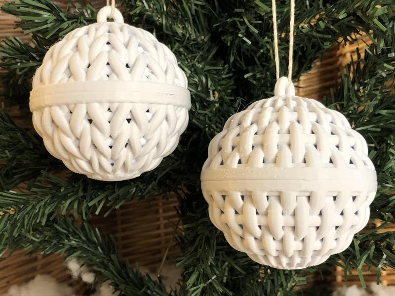 Wicker Ornament Container