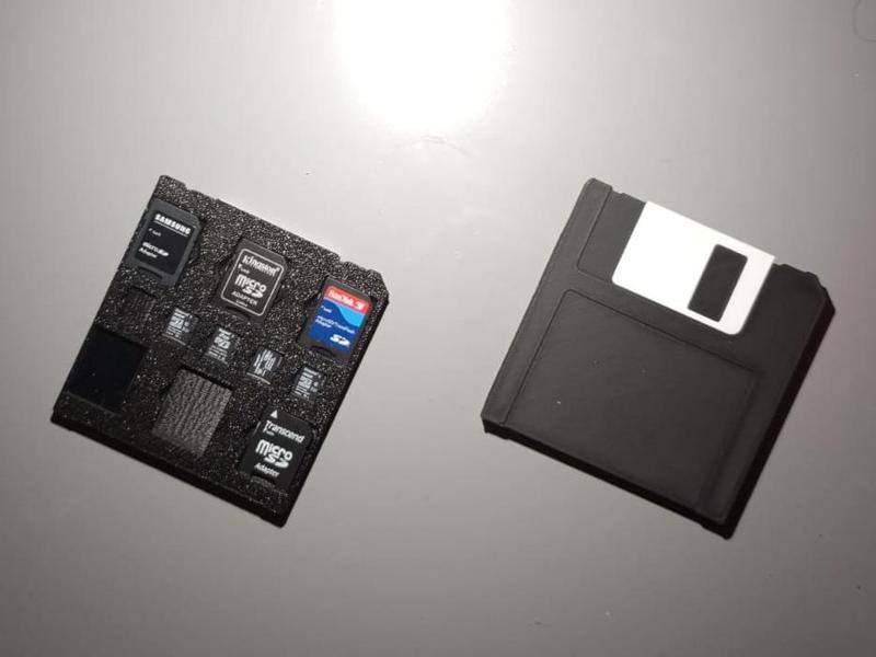 floppy disc SD card box