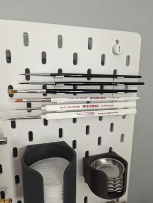 Ikea Skadis Brushes Holder - No supports