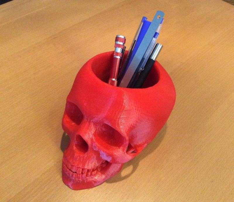 skull pen and pencil holder