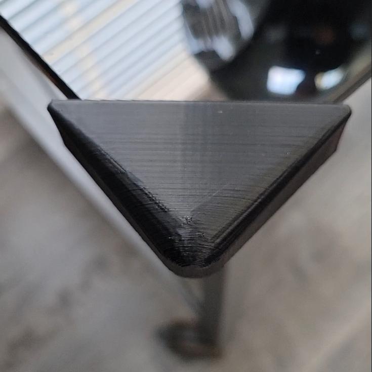 3D Printed Corner Bumper for Glass Table or Desk