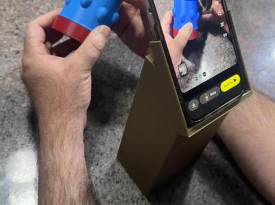 Hands-Free Phone Recording Stand - The PHONEdium