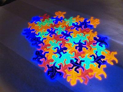 Escher-Style Tessellating Lizard / 
