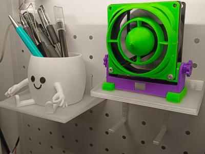 30mm Spacing Pegboard Tray