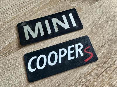 Cooper S R50/R52/R53 engine cover logo