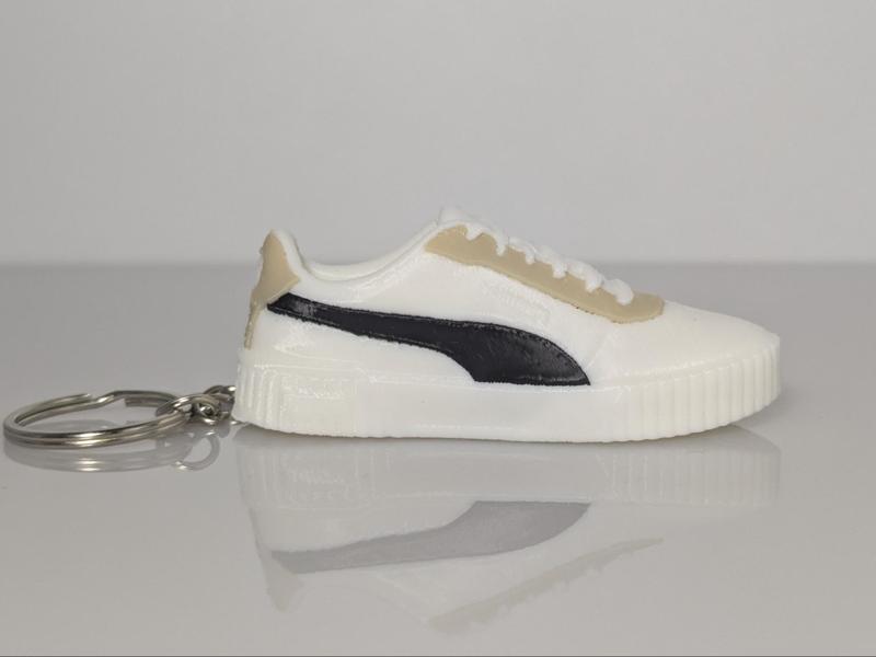 Puma Carina | Sneaker Keychain