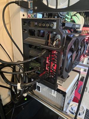 thermaltake core P3 Vertical GPU mount