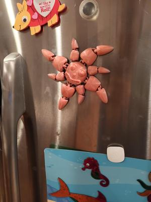 Smiling Sun Magnet - print in place - flexi fidget toy