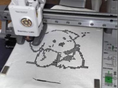 Single Color Image Printed Directly on T-Shirt