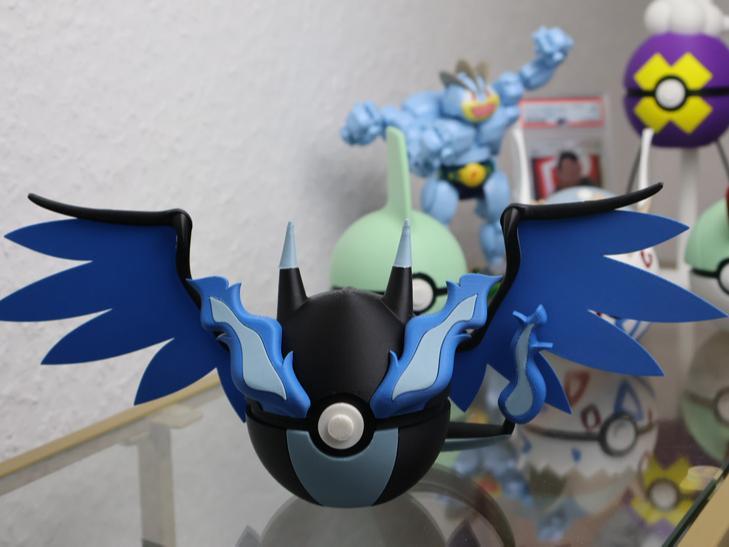 Mega Charizard X Pokeball
