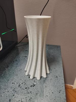 Twisted vase