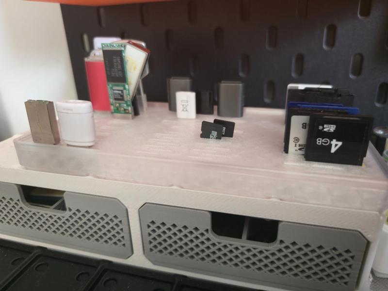 Gridfinity Usb-Sd-MicroSd card storage