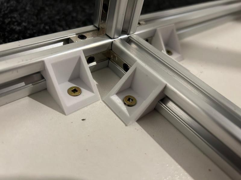 20 x 20 Aluminum Extrusion to face board bracket