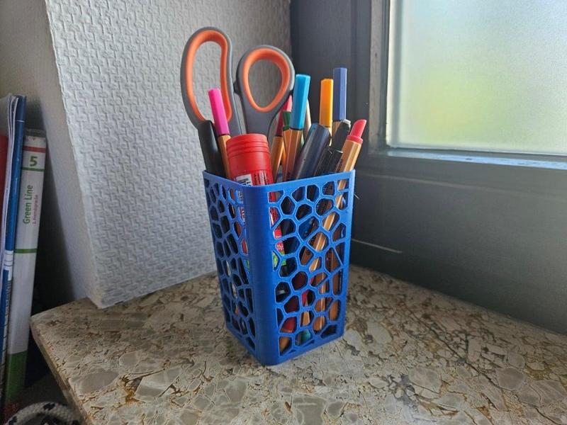 Voronoi pencil holder cup organizer