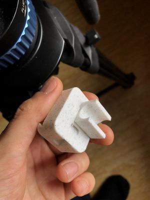 V-mount for tripod