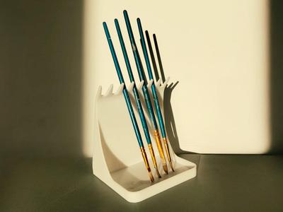 brush stand with drip tray