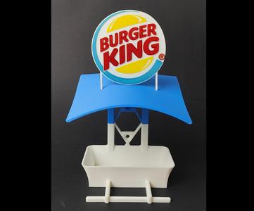 Bird feeder Burger King, "FLY IN"