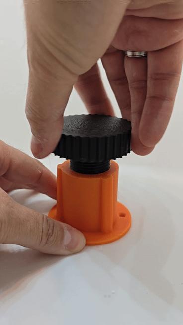 Adjustable feet for furniture