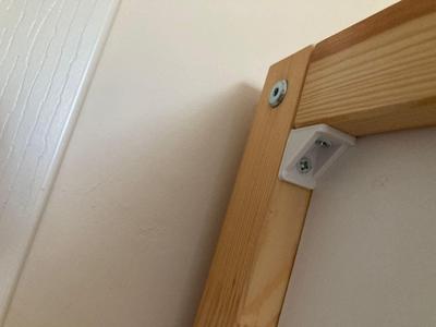 Plastic angle brackets