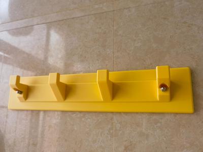 Heavy-duty hook rack