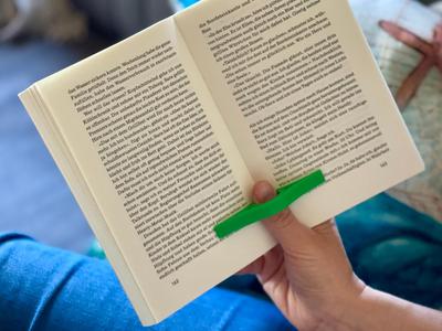 Reading Aid – One-Handed Book Page Holder