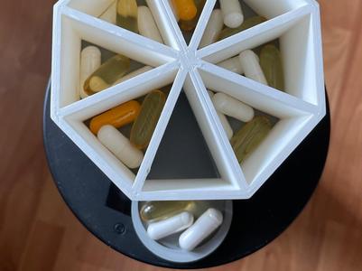 Supplement Dispenser / Pill Dispenser