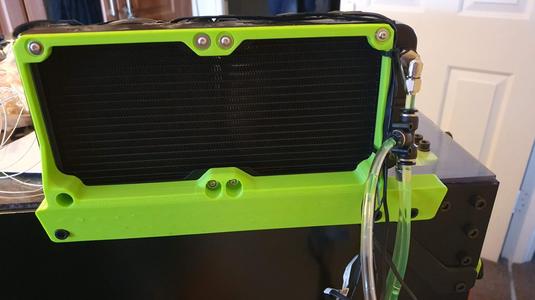 Water cooling radiator mount for V-Core 3.1 enclosed